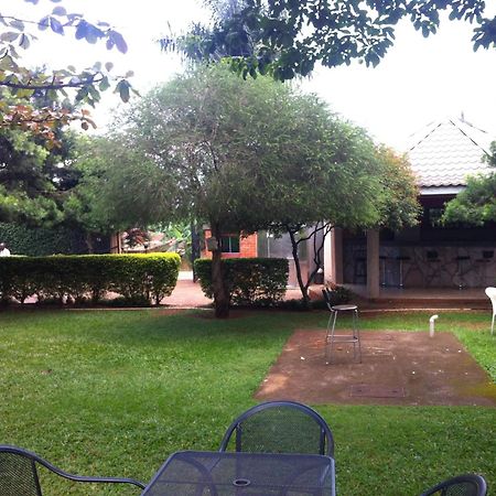 Executive Airport Hotel Entebbe Exterior photo