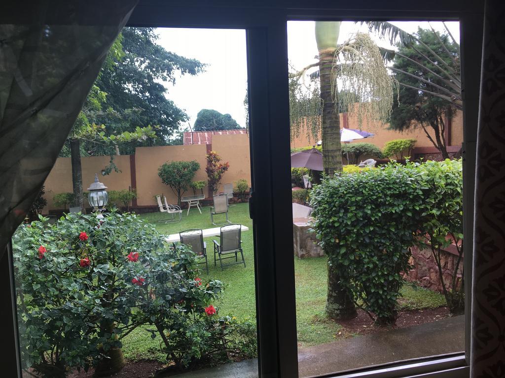 Executive Airport Hotel Entebbe Exterior photo