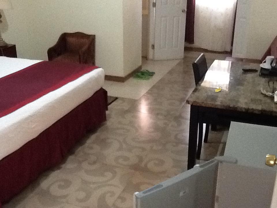 Executive Airport Hotel Entebbe Exterior photo