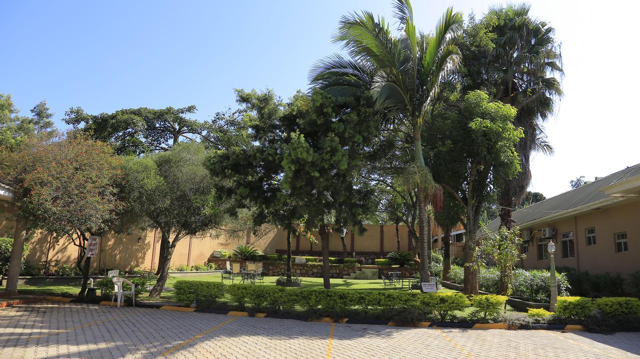 Executive Airport Hotel Entebbe Exterior photo