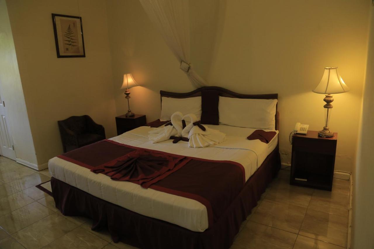 Executive Airport Hotel Entebbe Exterior photo
